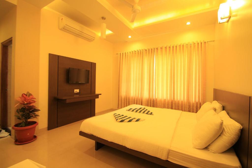 Hotel Sai Smaran Shirdi Habitación foto